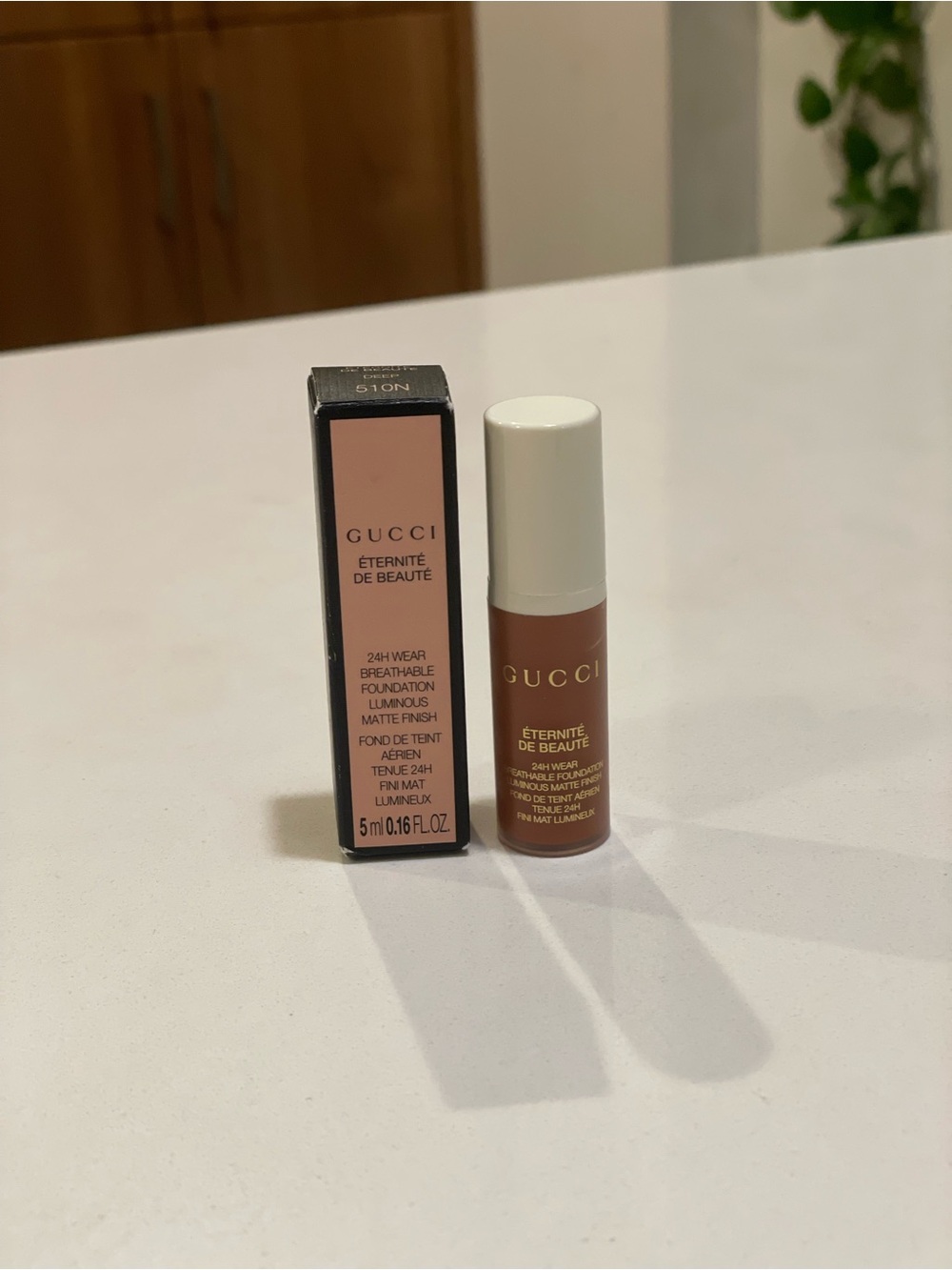 Gucci Éternité De Beauté Foundation Stick – Warm Peach